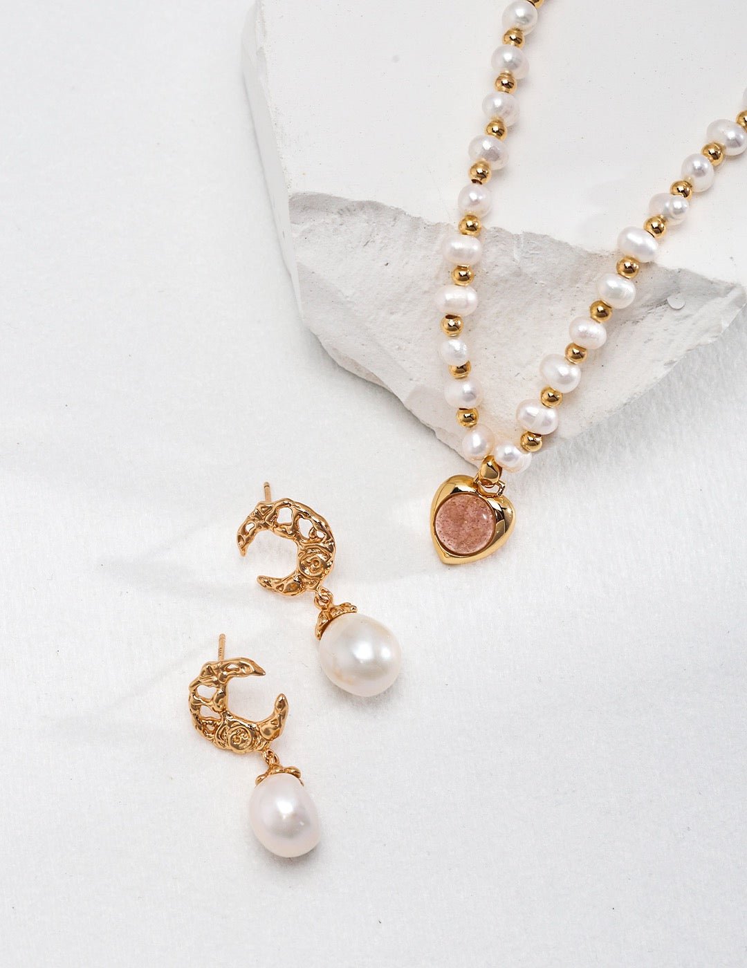 Iceland Strawberry quartz Pearl necklace