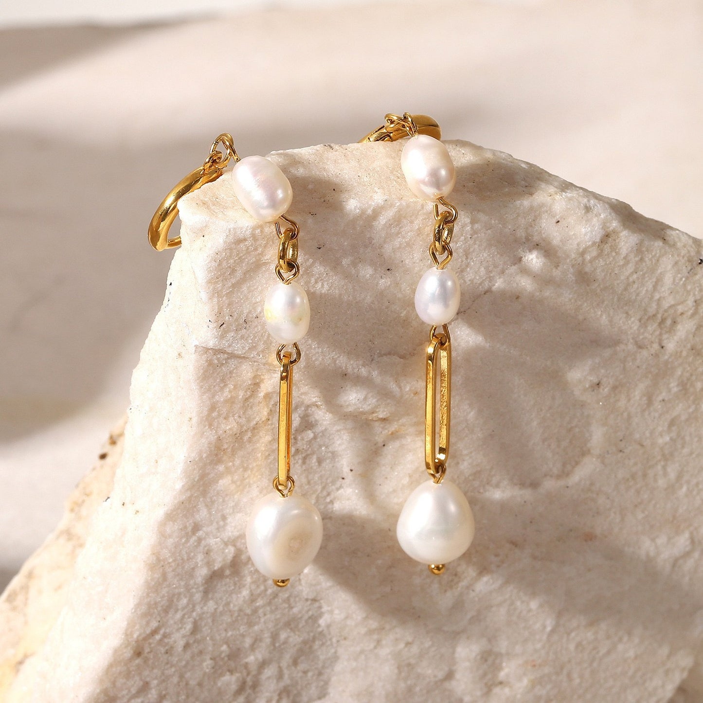 Carly pearl hoops