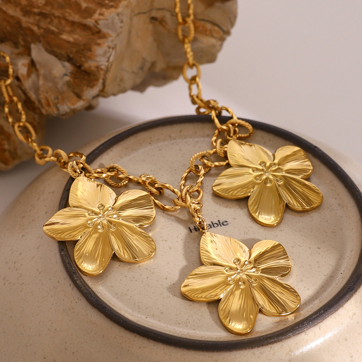 Machenzie Summer flowers charm necklace