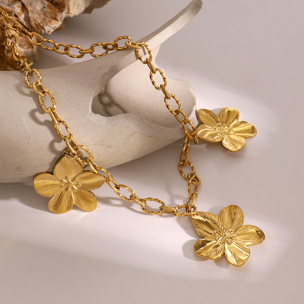 Machenzie Summer flowers charm necklace