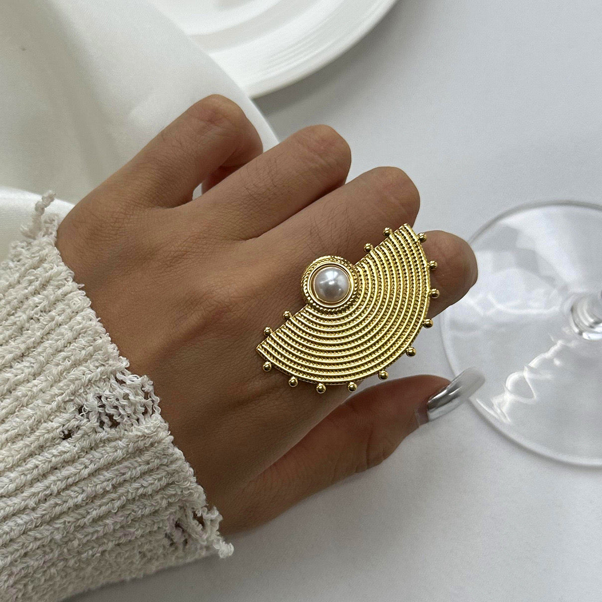 Elina Big statement ring