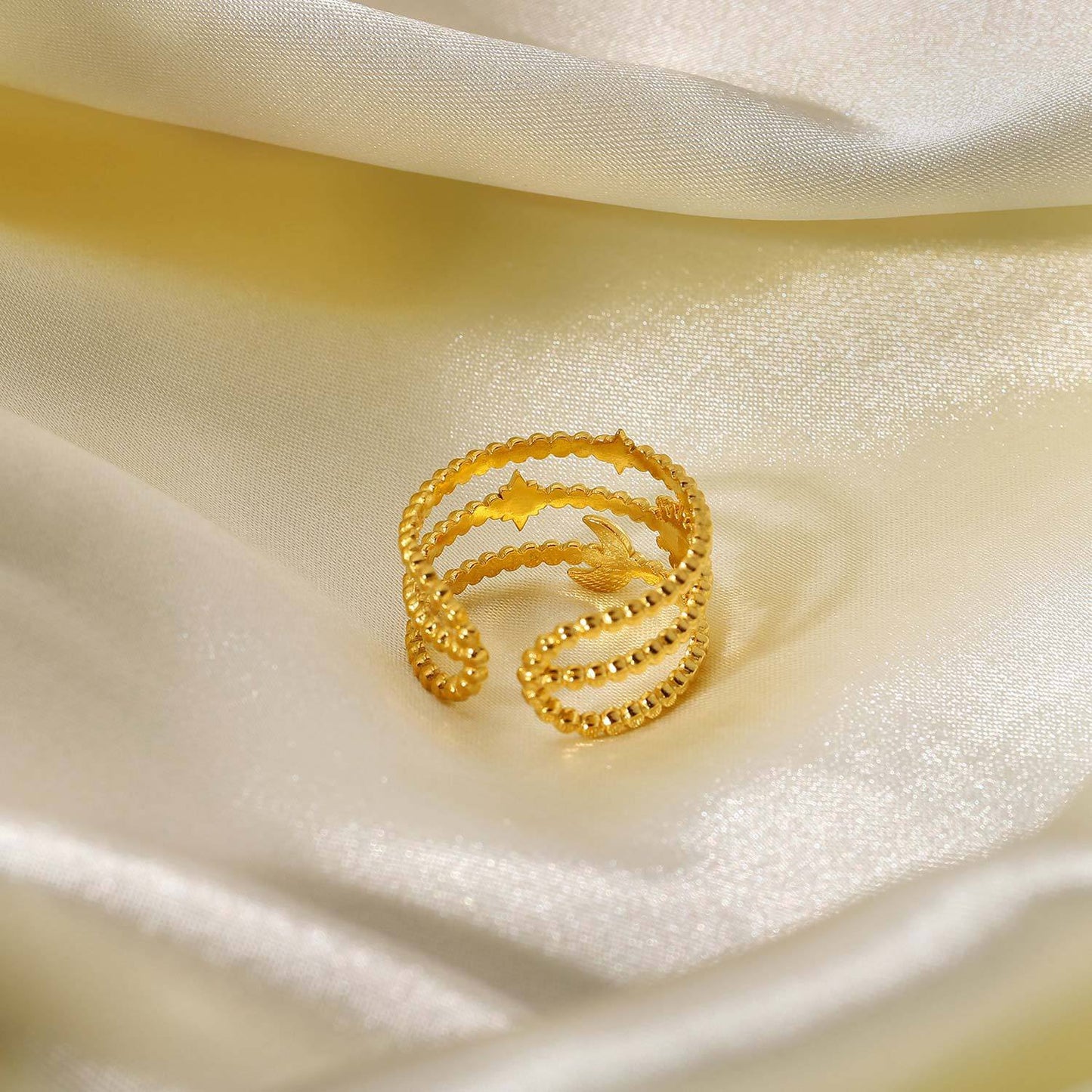 Nikita Moon and star ring