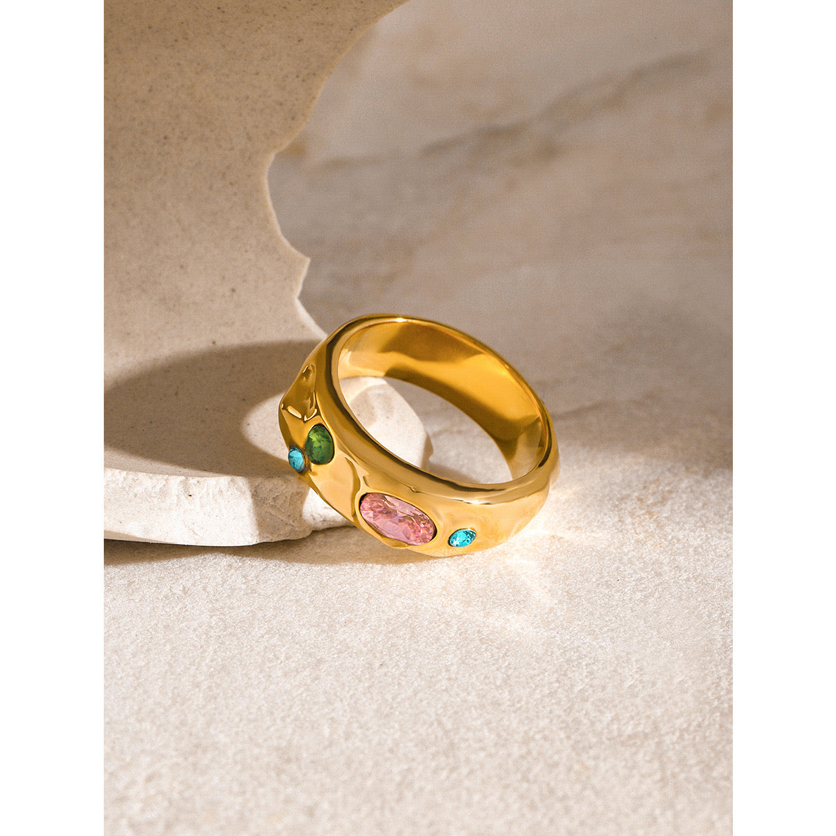 Alyssa Colorful life ring