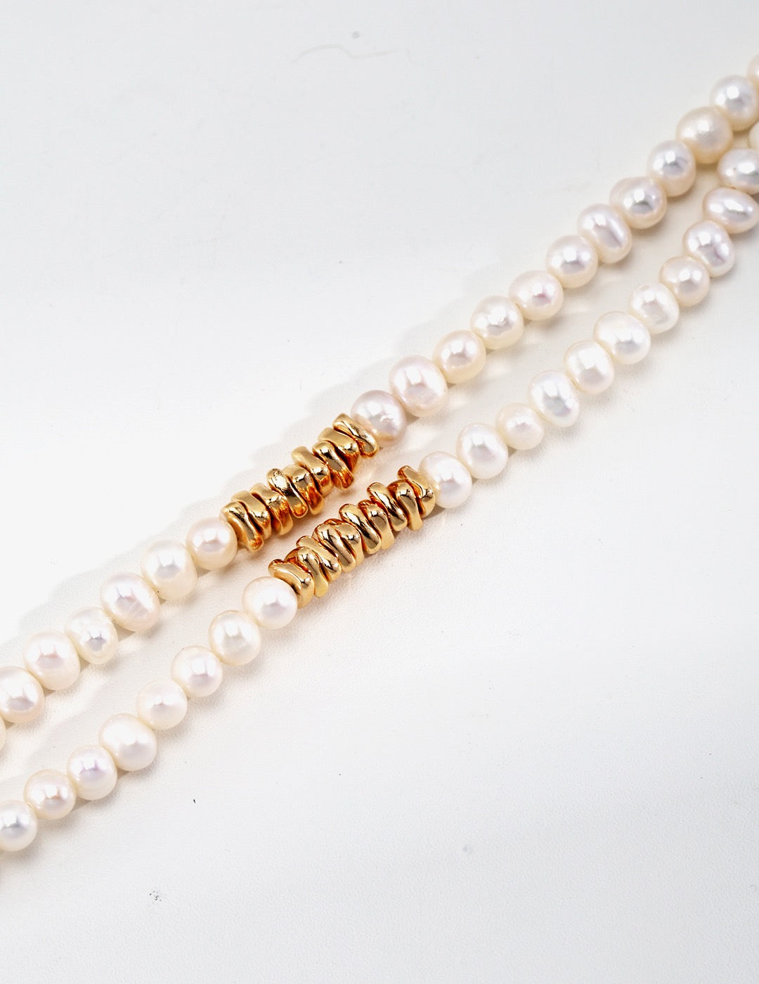 Golden nuggets Pearl set