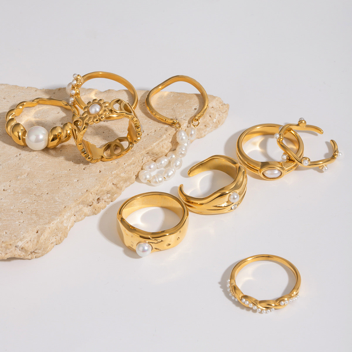 Emeret Pearly rings