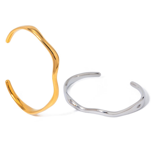 Wave bangle