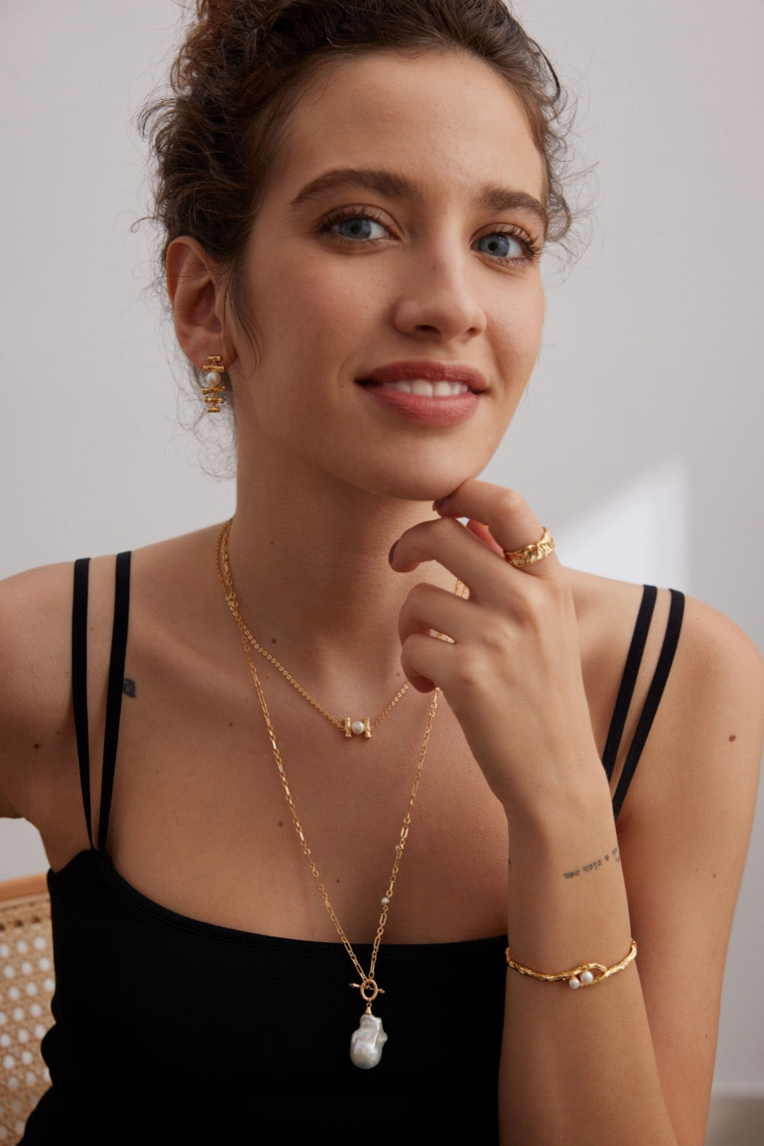 Classic pearl bangle