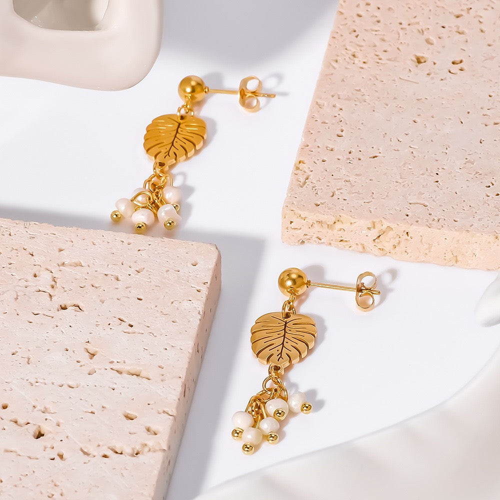 Leaf earrings