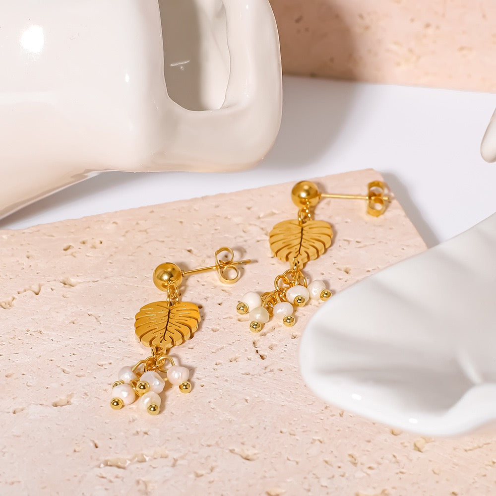 Leaf earrings