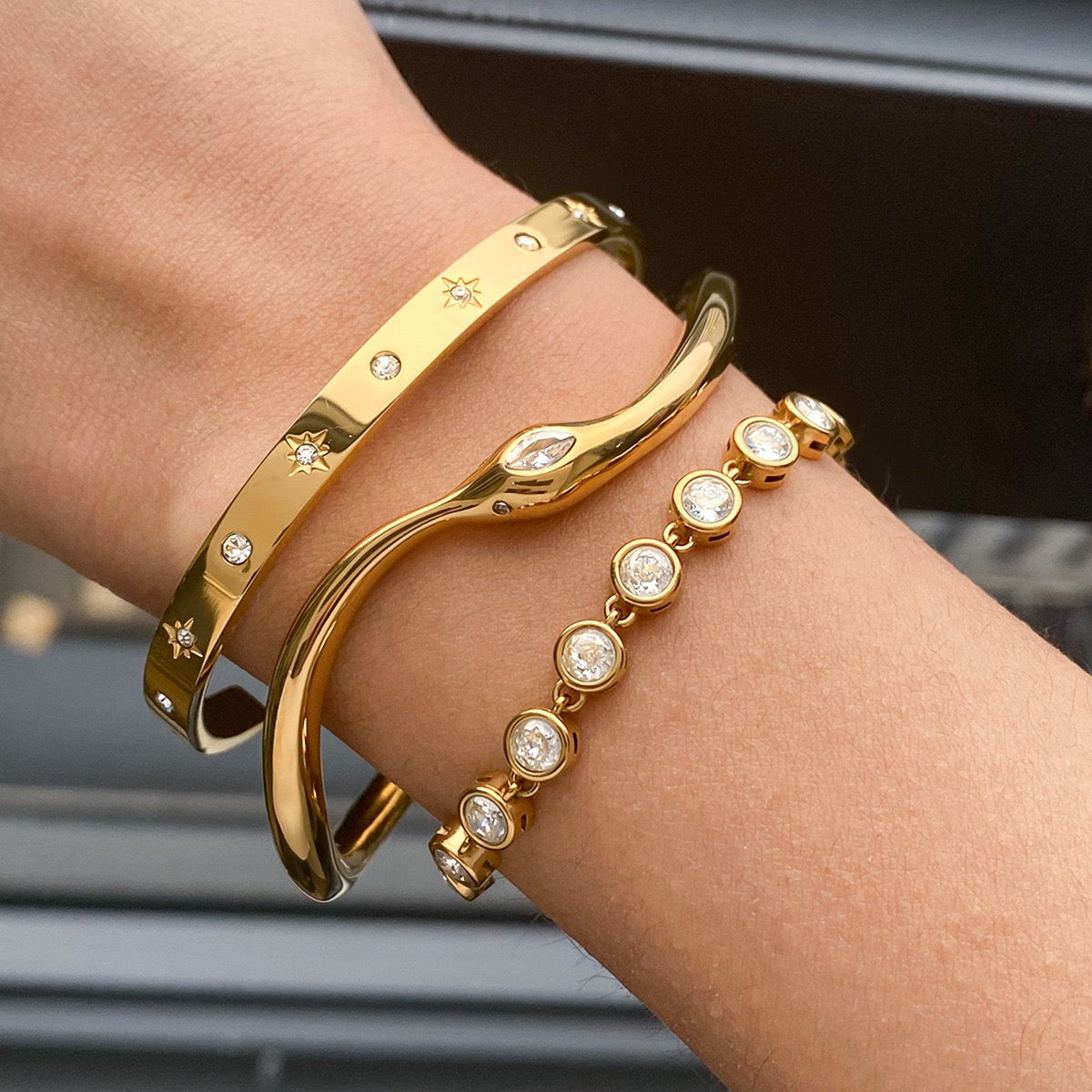 Grove snake bangle