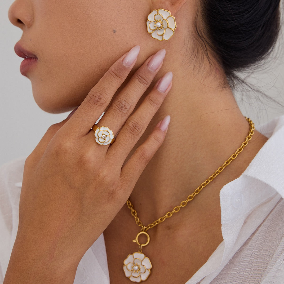 White Rose ring