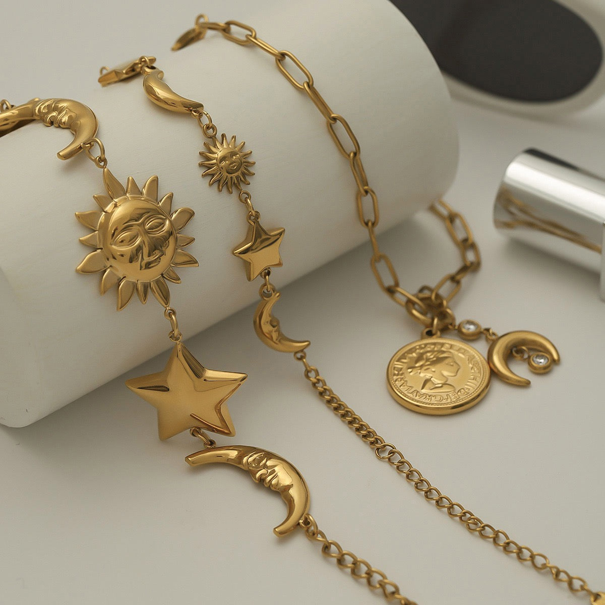 Mona Sun moon bracelet