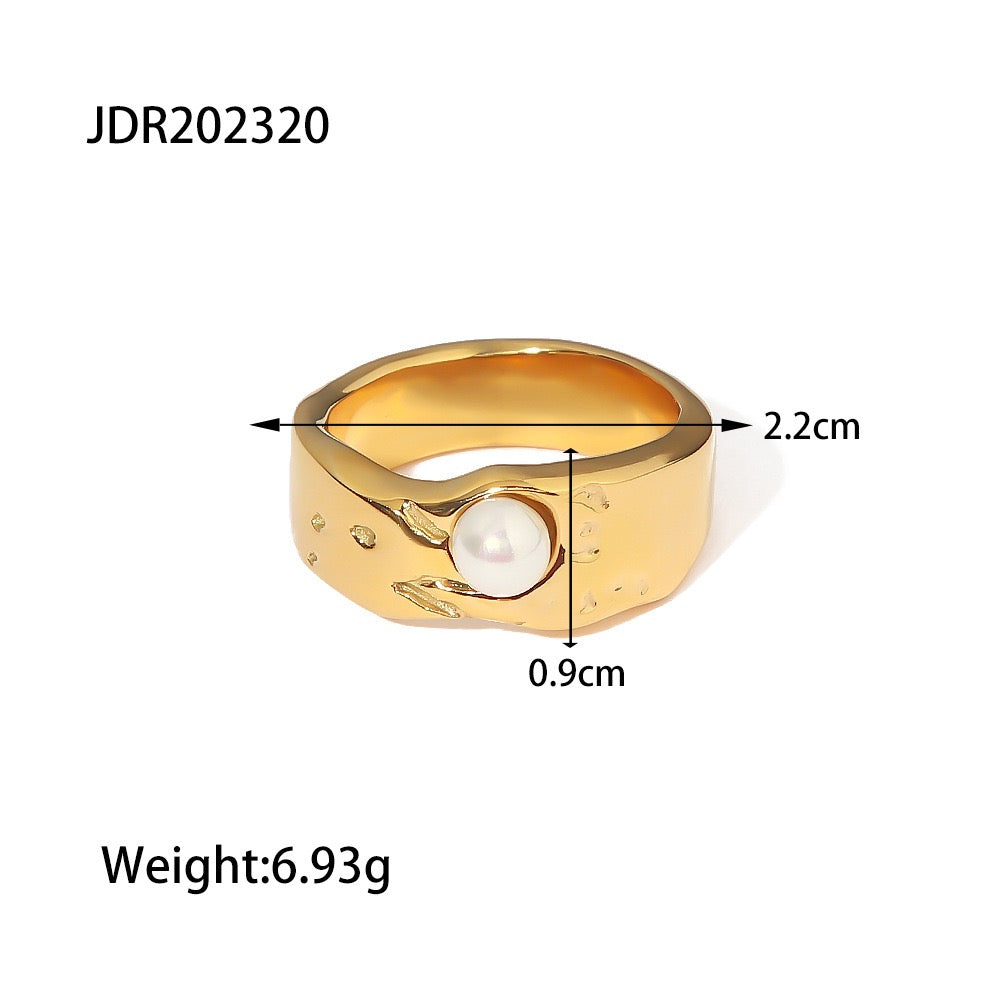 Emeret Pearly rings