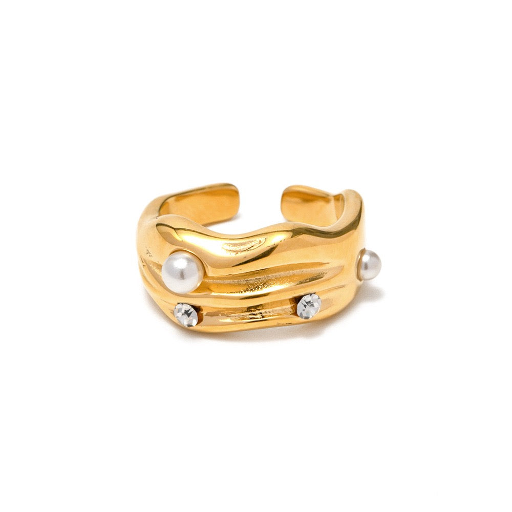 Emeret Pearly rings