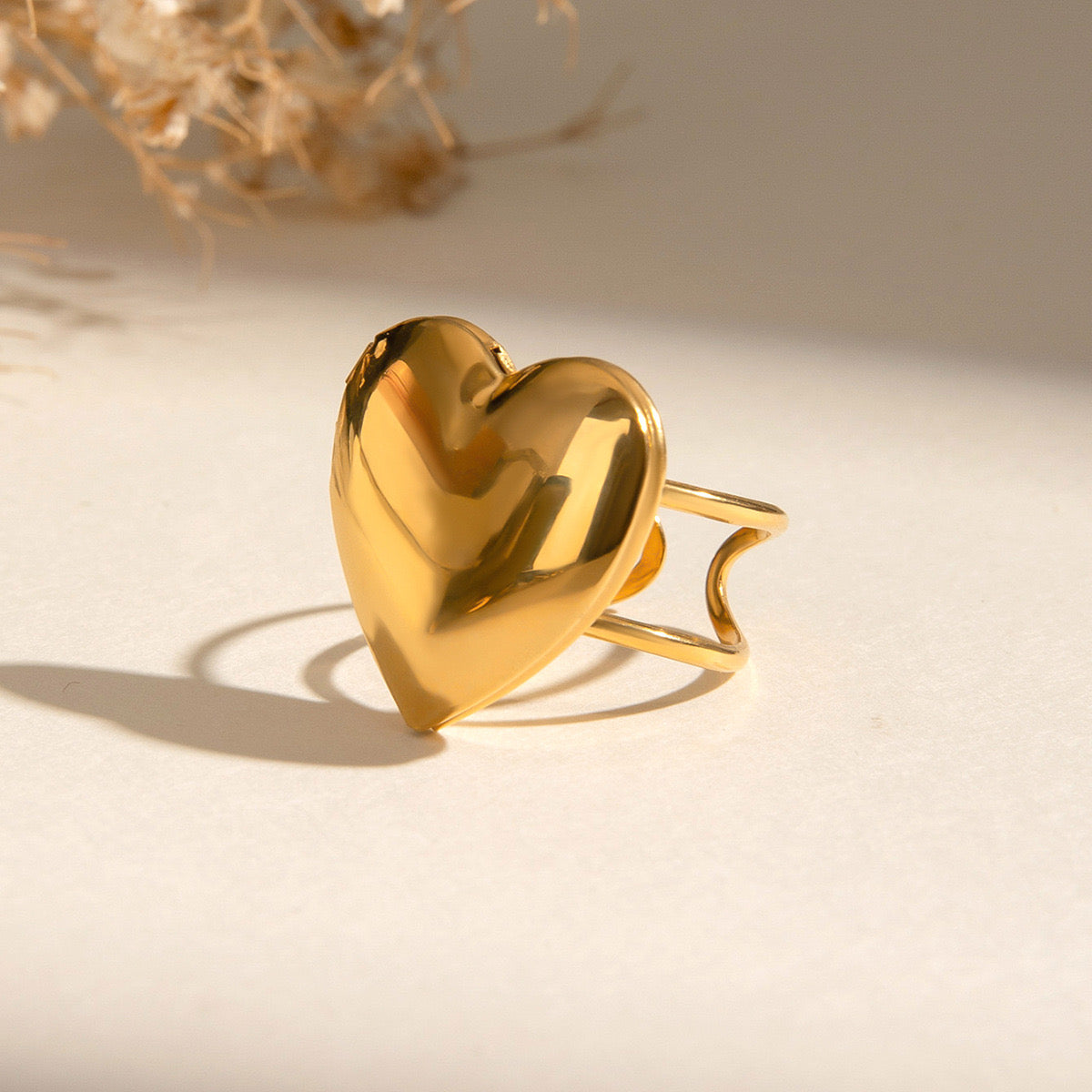 Maria Locket rings