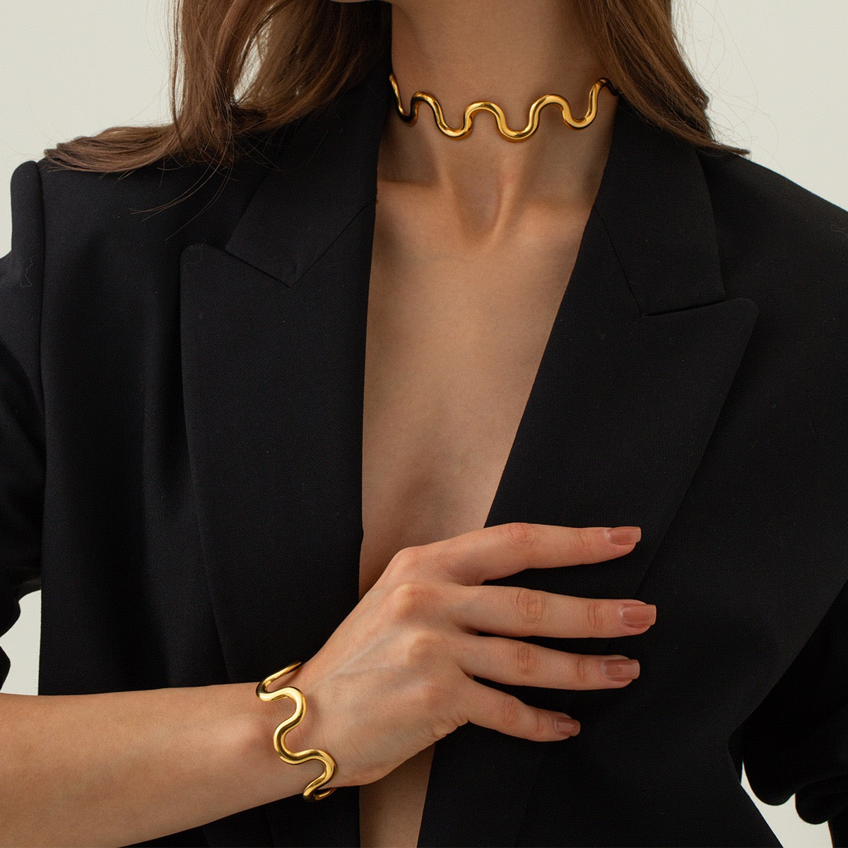 Wave bangle