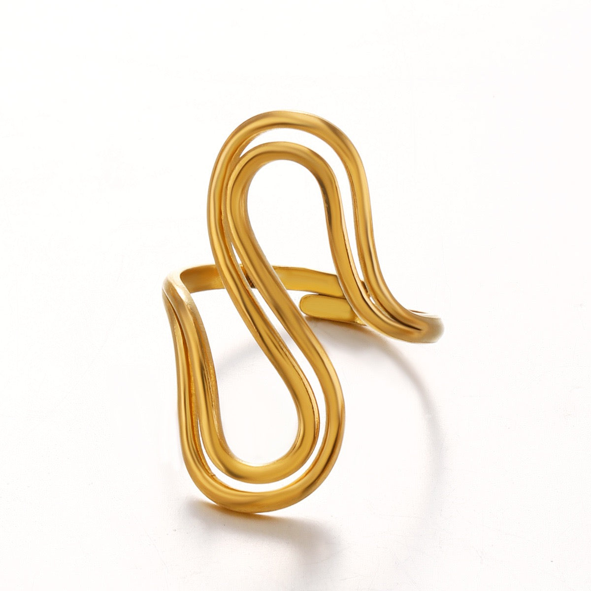 Elizabeth Lines wave rings