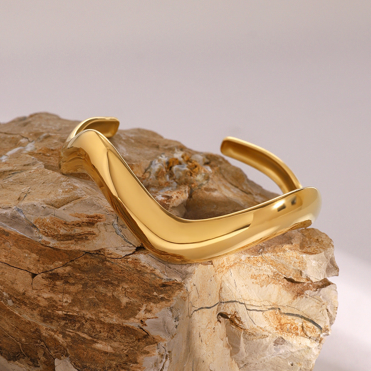Happy Big wave bangle