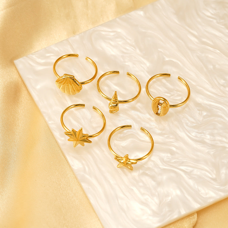 Iria Beach side rings collection