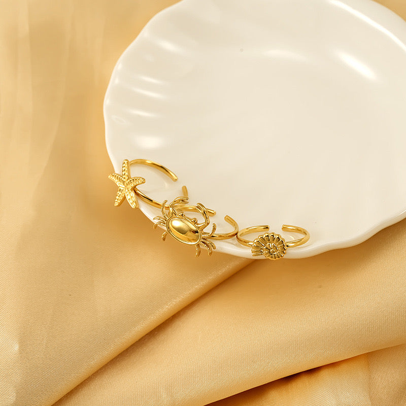 Iria Beach side rings collection