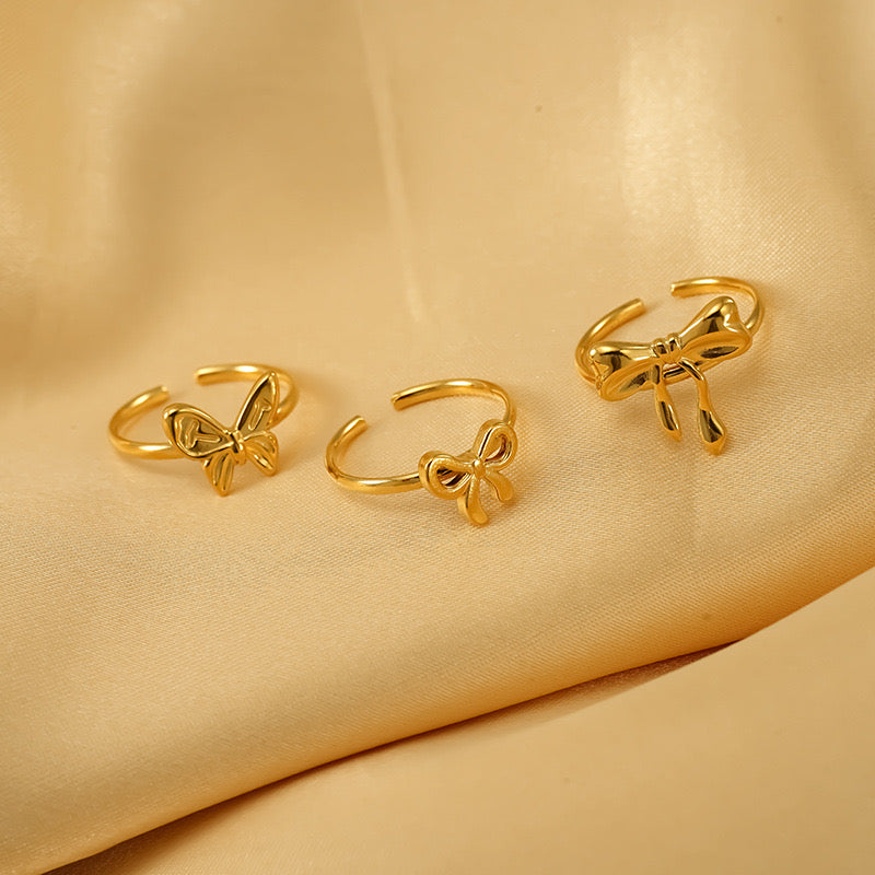 Iria Beach side rings collection