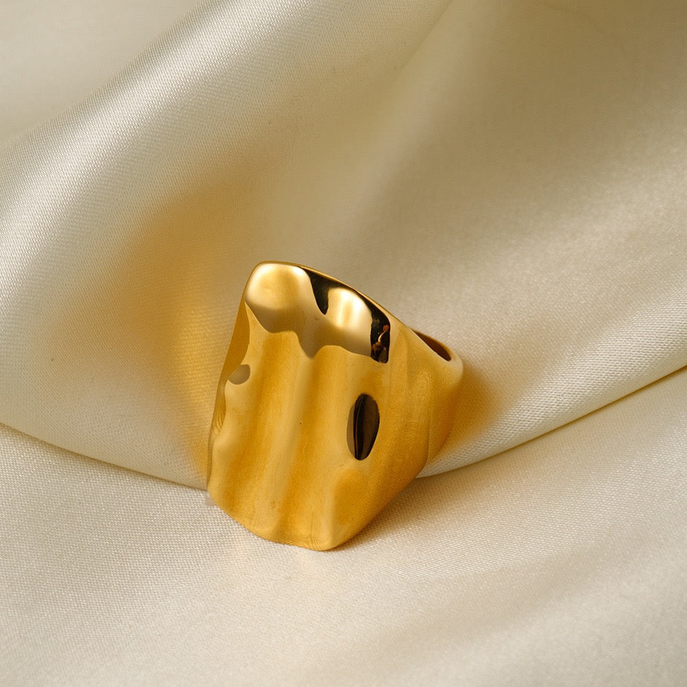 Challis square ring