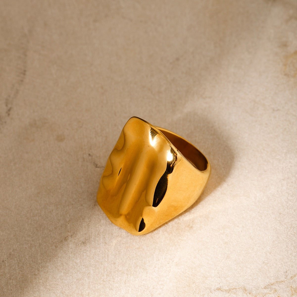 Challis square ring