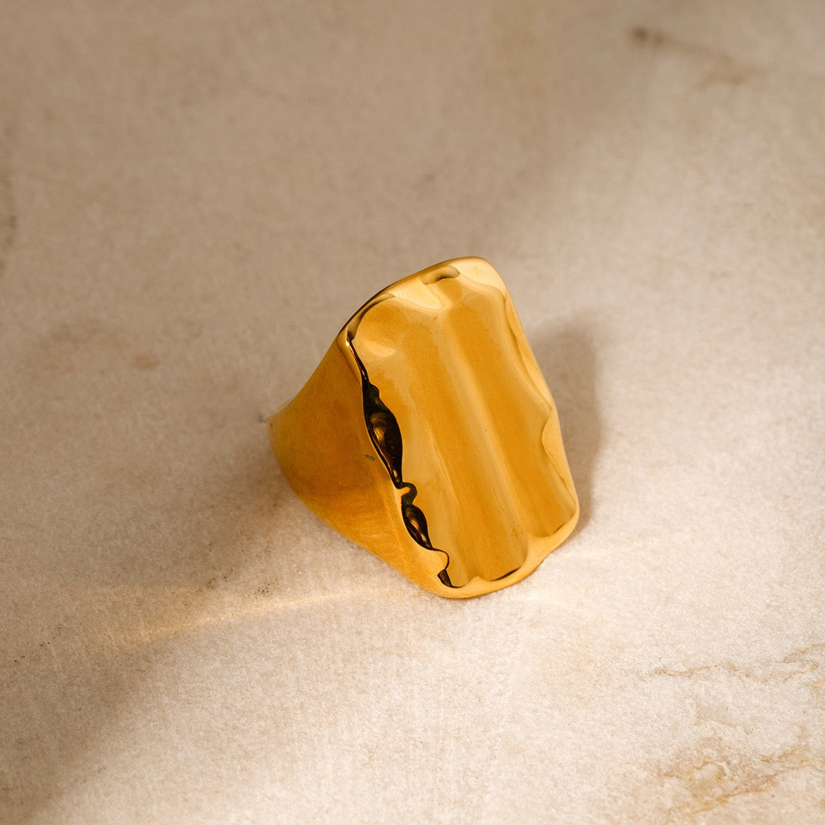 Challis square ring