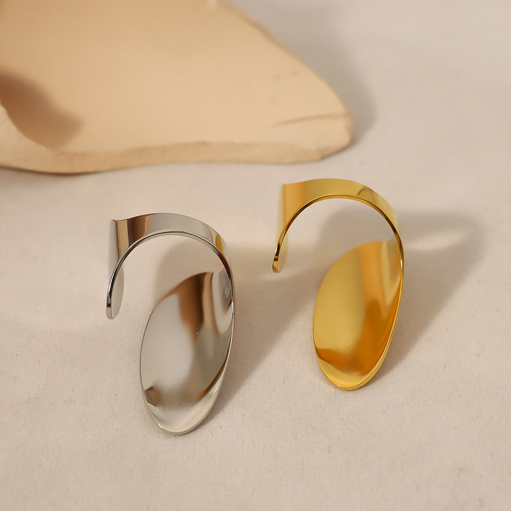 Chloe Big statement rings