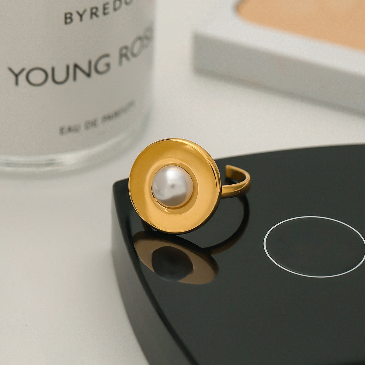 Lalita ufo ring