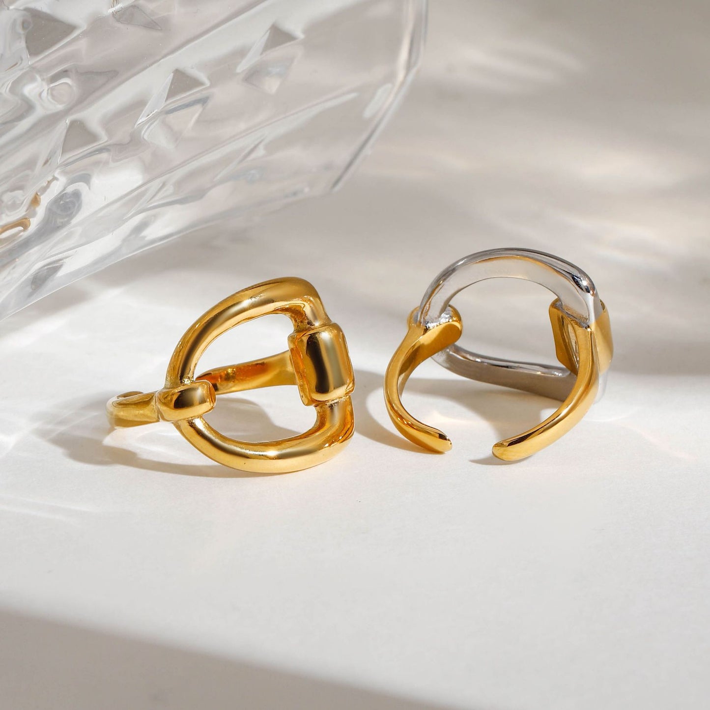 Button lock rings