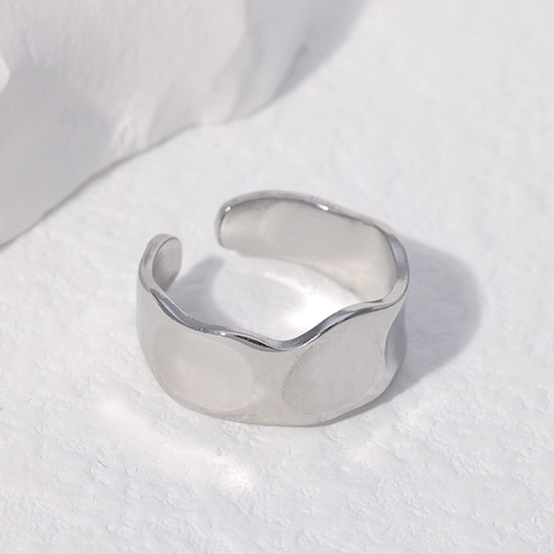 Milla band rings