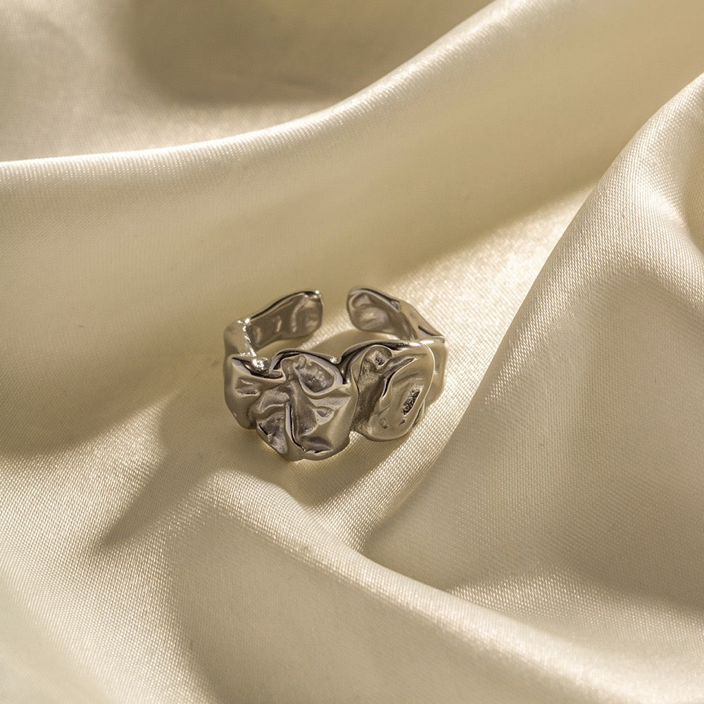Lave melting rings