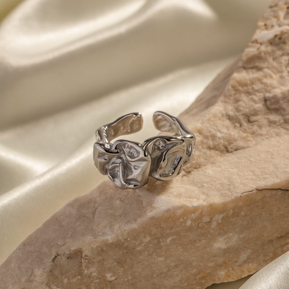 Lave melting rings