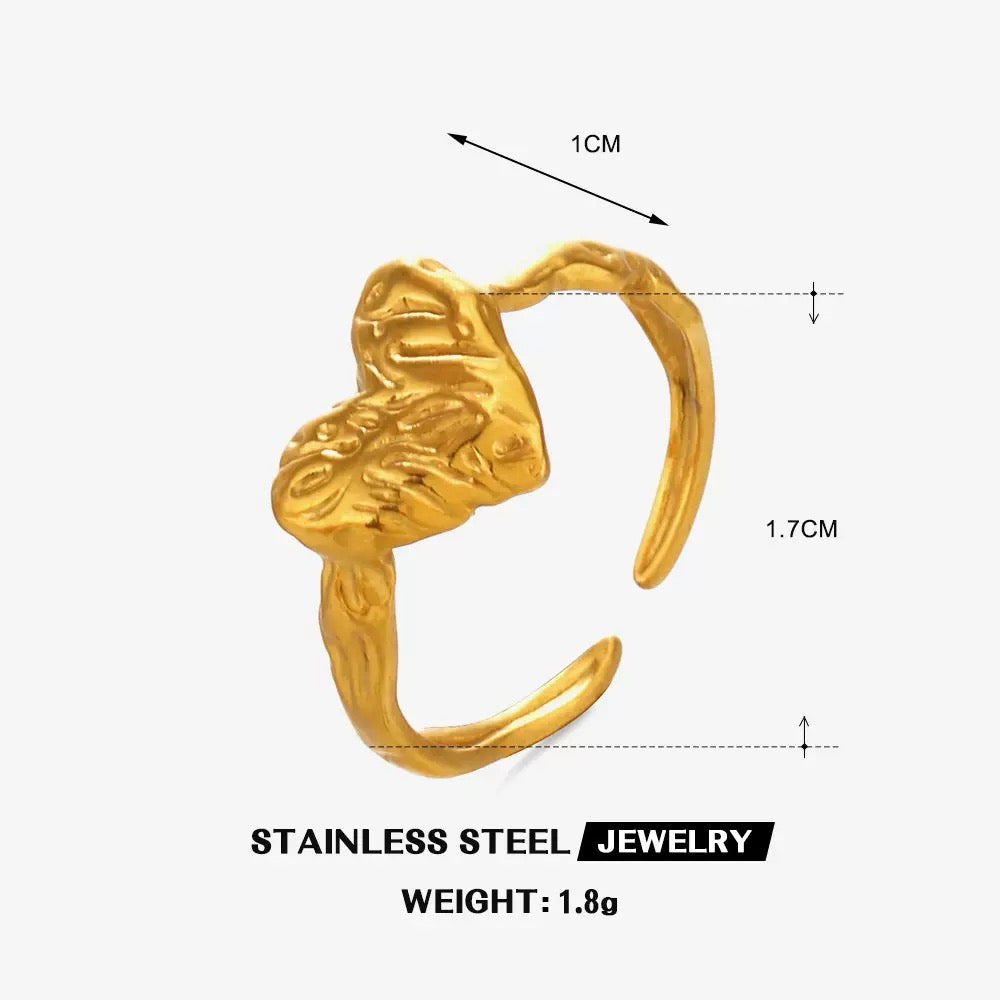 Melting heart ring