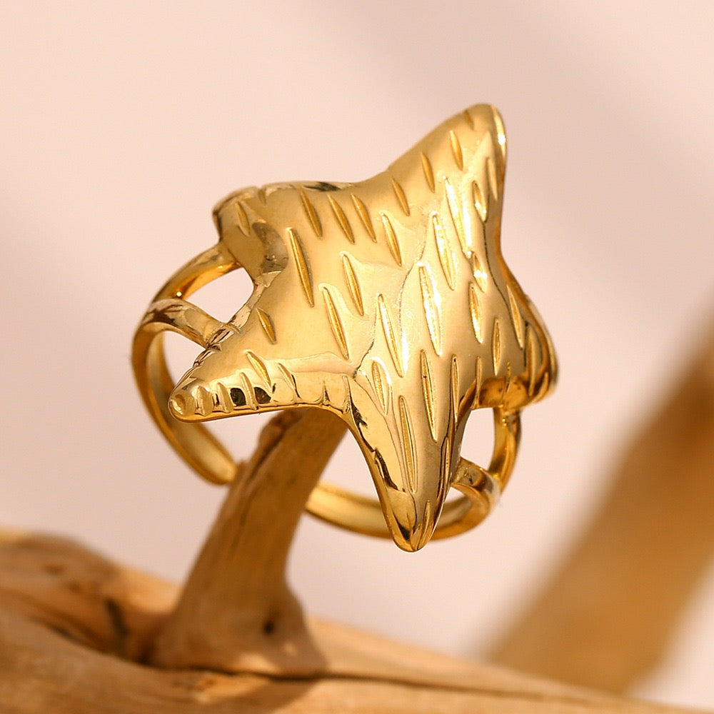 Moore star ring