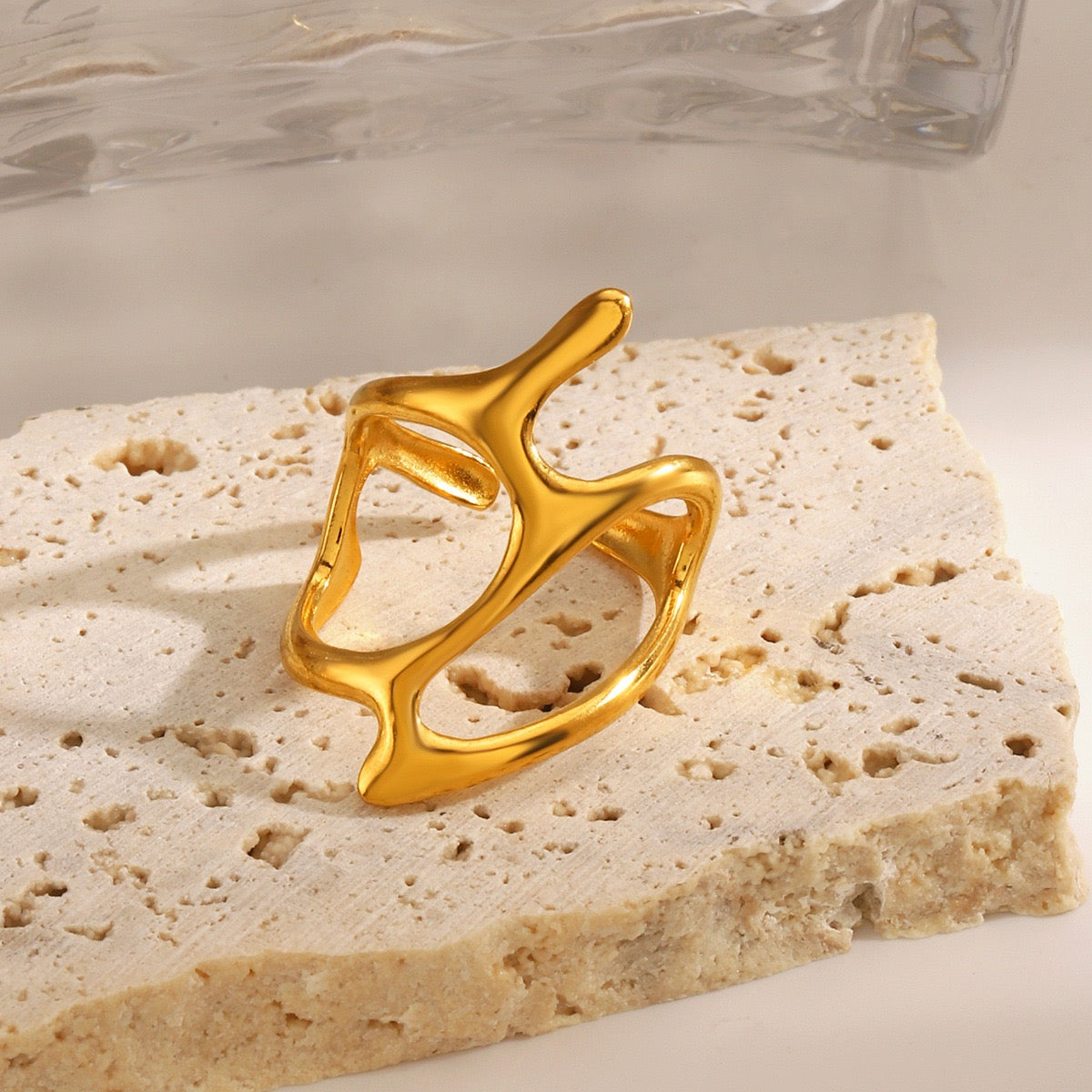 Bukrah abstract ring
