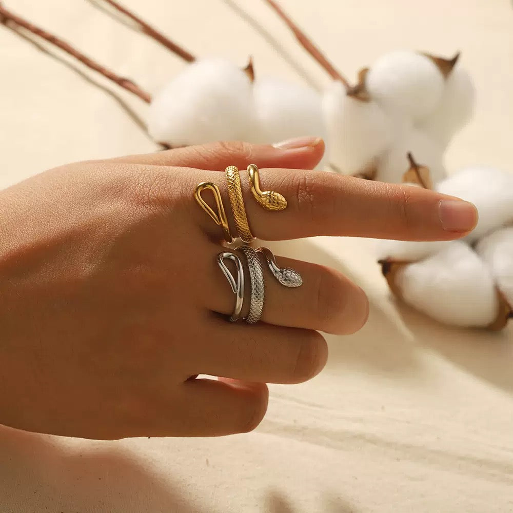 Alyssa Lines rings