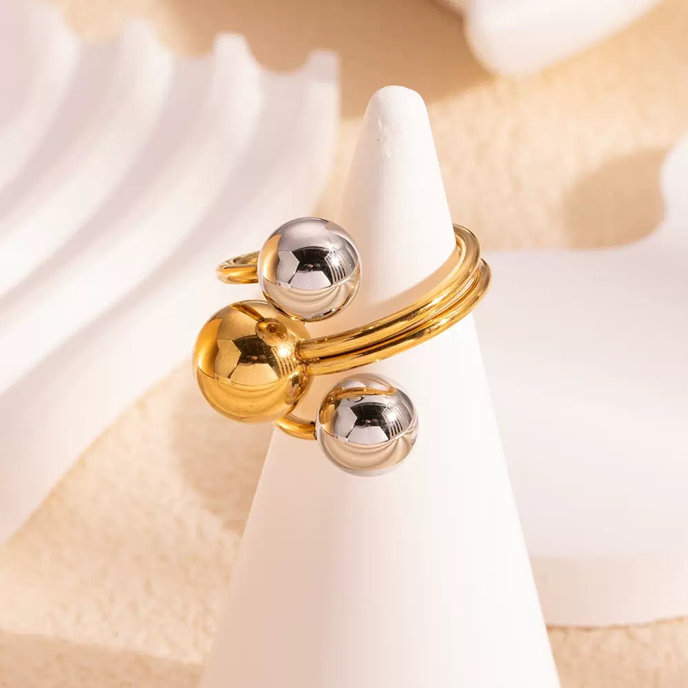 Daniella Mix rings