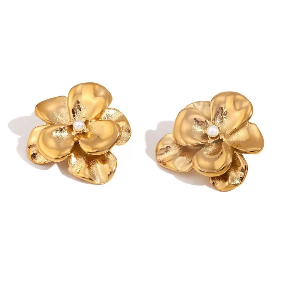 Savanna Seashell freshwater pearls collections