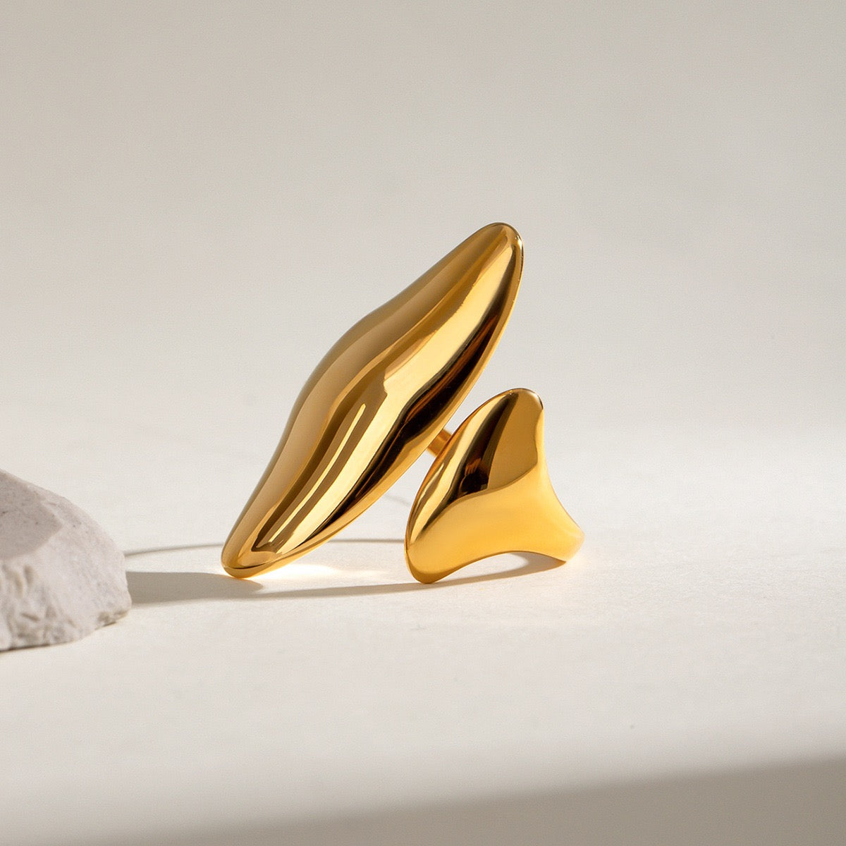 Olivia rings