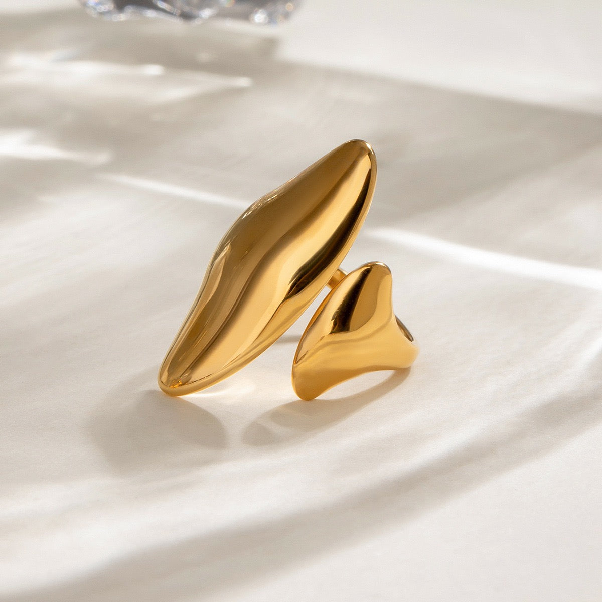 Olivia rings