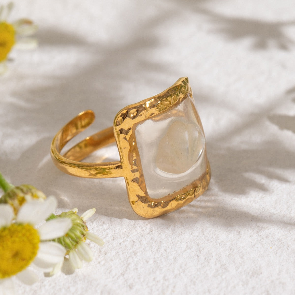 Crystal shell rings