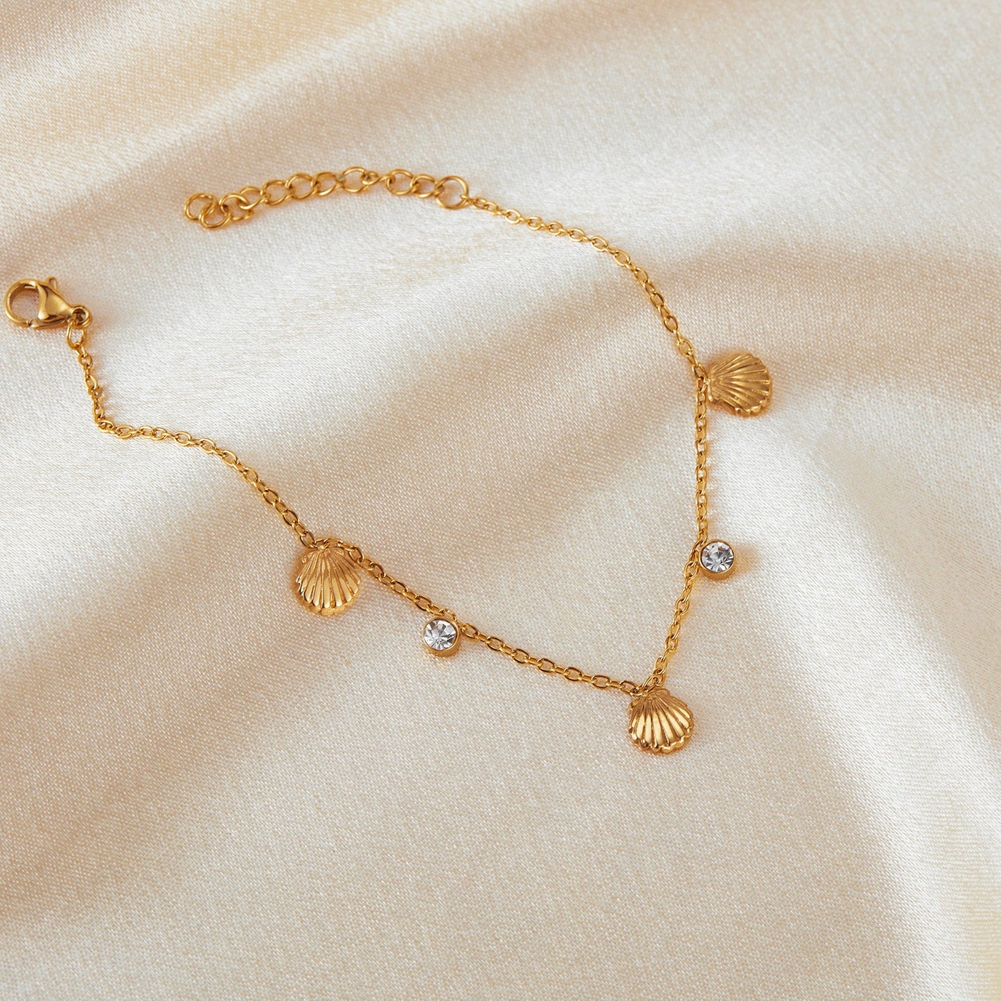 Dainty shell bracelets