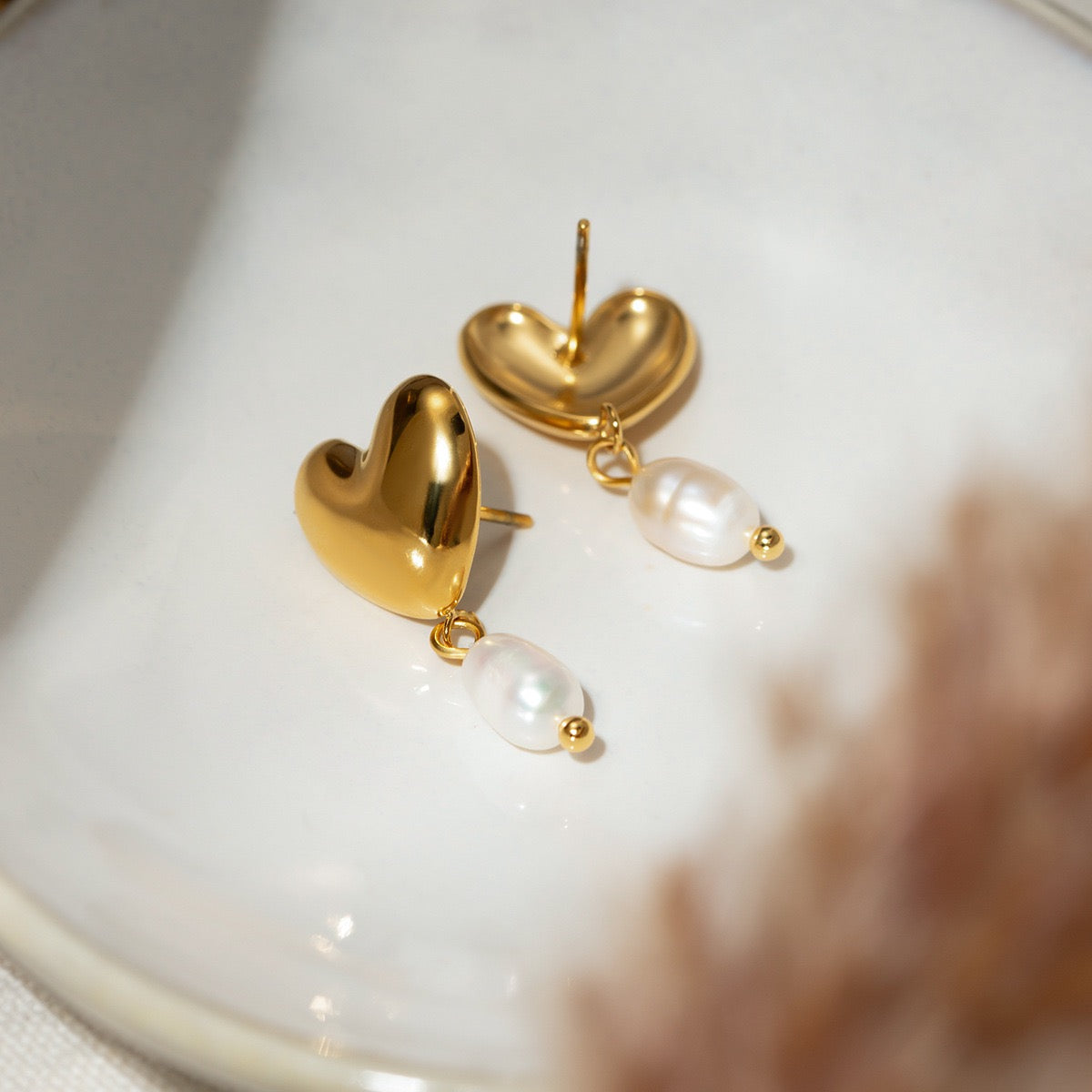Norwalk Heart Pearl earrings