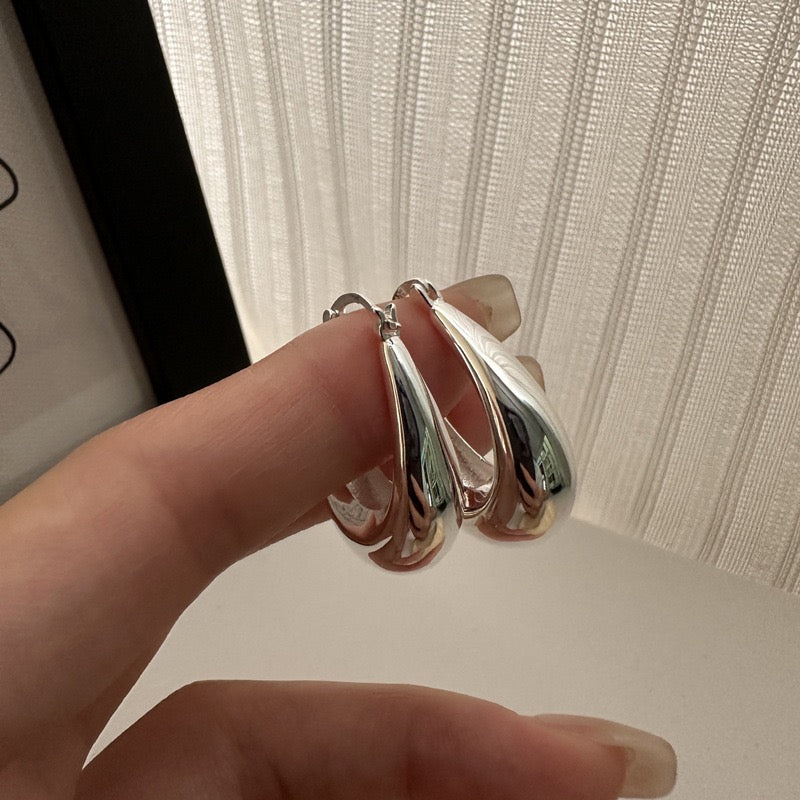 Classic sterling silver hoops