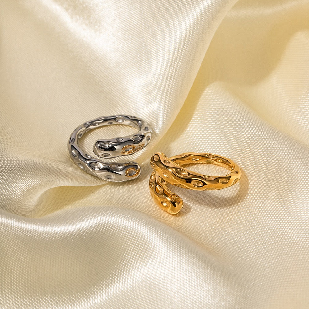 July Lava ring