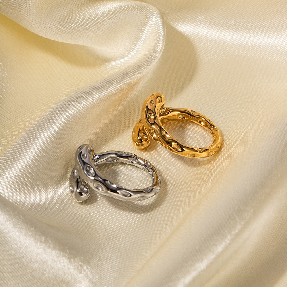 July Lava ring