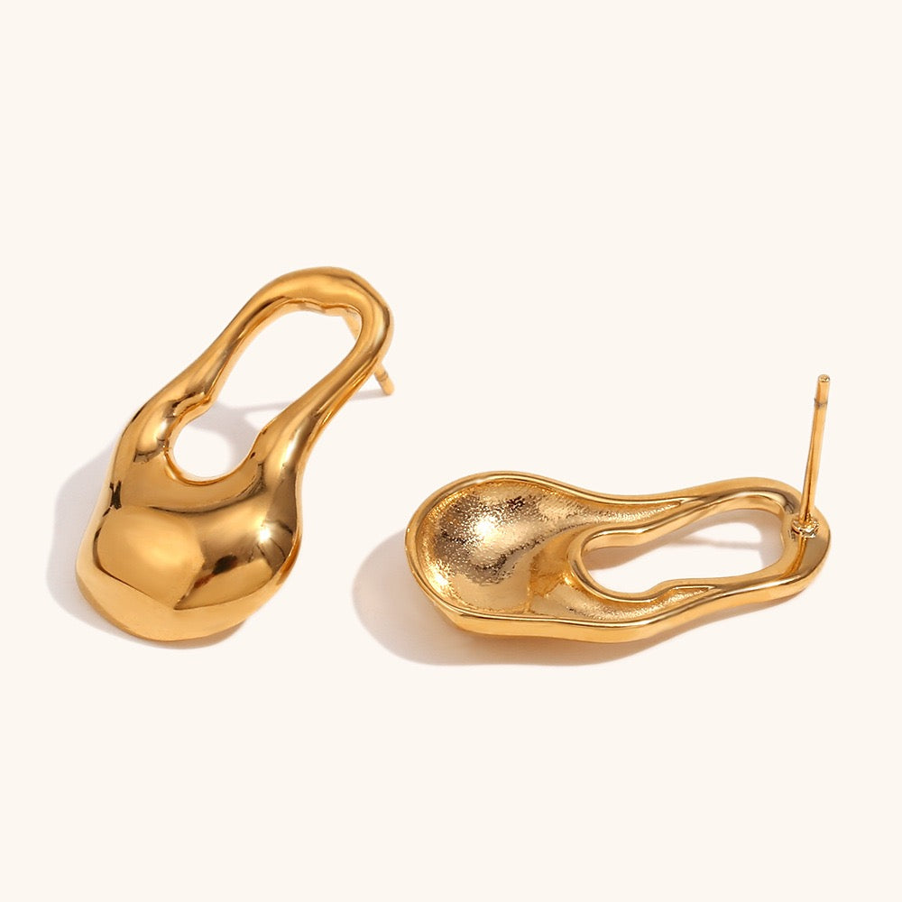 Chubby drop earrings