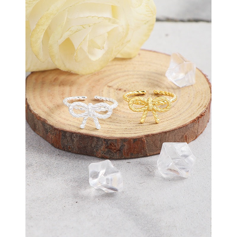 Karora bow rings